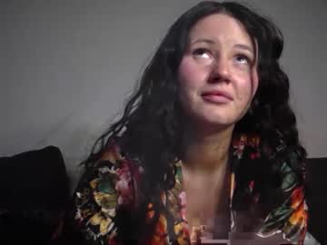 girl
        sweetcherries387045 cam image #2039894