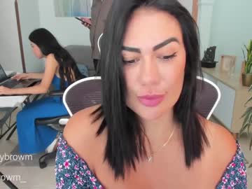 couple
        emillybrowm cam image #3542281