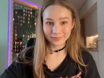 girl
        whoisalisa cam image #6070185