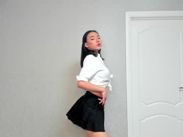 girl
        kiriboo cam image #331338