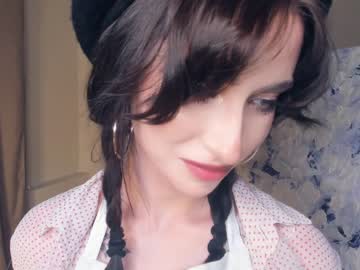 girl
        dance_kuduro cam image #2511074