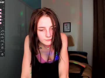 girl
        hannaskinny cam image #1256812