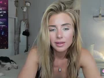 girl
        theselina_kyle cam image #4472666