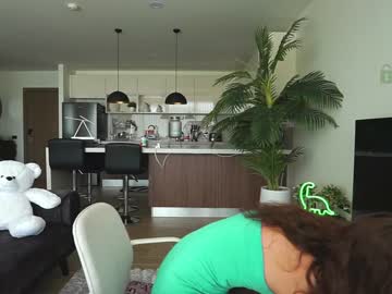 girl
        anna_shine_ cam image #1931674