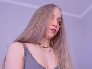 girl
        appr0ved cam image #6682772
