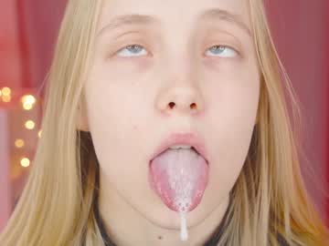 girl
        appr0ved cam image #1221285