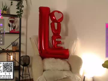 girl
        lucylia_ cam image #6137399
