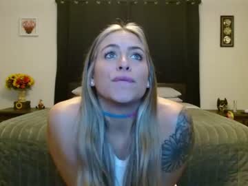 girl
        ohmyalexandria cam image #1090972