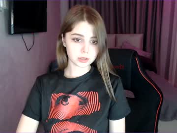 girl
        tripleprinces cam image #2769035