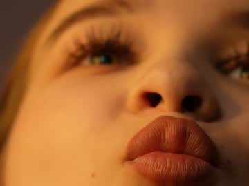 girl
        yeepshyy cam image #5471221