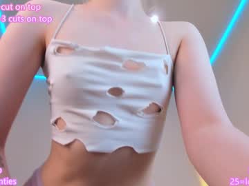 girl
        tesha_dust cam image #4297539