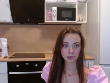girl
        goldy_grace cam image #2264090