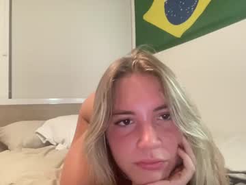 girl
        lovecayaxo cam image #2311424