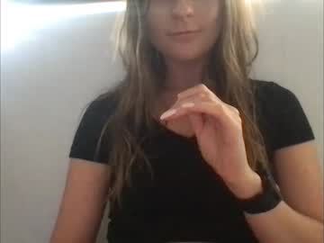 girl
        grace_roux cam image #1815692
