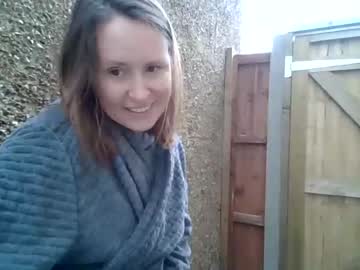 girl
        eatmypie69 cam image #2896972