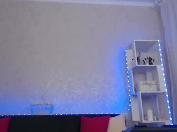 girl
        adrykilly cam image #159533