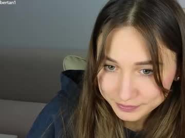 girl
        ambertan1 cam image #6123911
