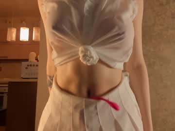 girl
        cindyhips cam image #764745