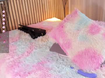 girl
        little_effy18 cam image #3767151