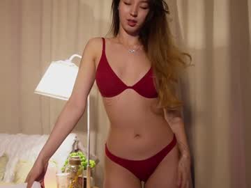 girl
        sarasuo cam image #6114666