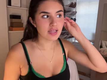 girl
        itsmellll cam image #5274230