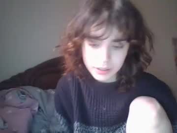 girl
        kitsunebby cam image #1257938