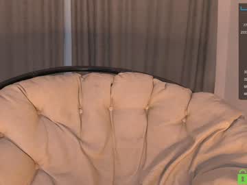 couple
        naiamo cam image #39213