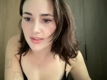 girl
        luluroze04 cam image #2700381