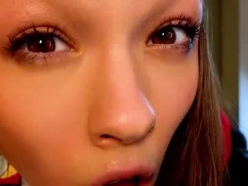 girl
        _demi_dee_ cam image #1647349