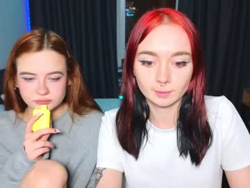 couple Live Cam Girls Love To Strip Naked For Their Viewers with fire_fairies