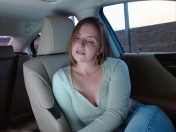 girl
        juicy_peach88 cam image #1403802