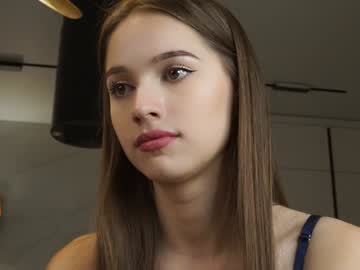 girl
        hecola cam image #5066419