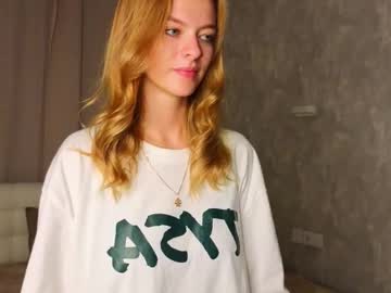 girl
        philippagales cam image #6876812