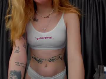 girl
        kitsunelis cam image #2734490