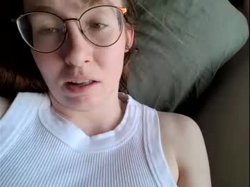 girl
        redheadpartygirl cam image #1989048