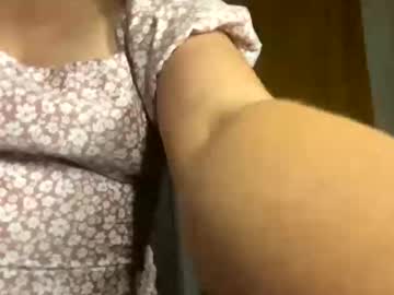 girl
        straightoutthetrailer cam image #6607638