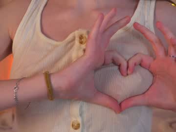 girl
        kateuwugirl cam image #3074547