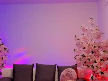 girl
        jessiccaburns cam image #5917237