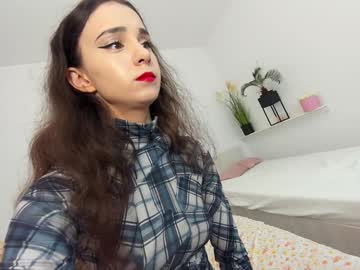 girl
        ehotlovea cam image #6980711