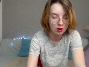 girl
        mary_klaus cam image #891774