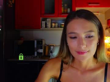 girl
        crazzy_cherry cam image #4865118