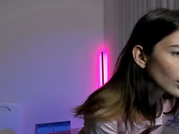 girl
        andrea__tasty cam image #6188620