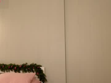 girl
        ronny_ponny cam image #5791088