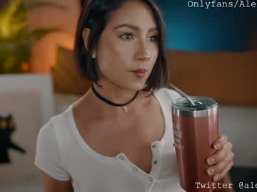 girl
        alejastorm cam image #5988898