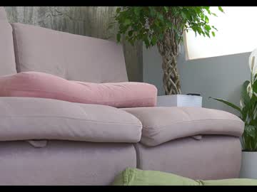 girl
        mona_elisa cam image #4002317