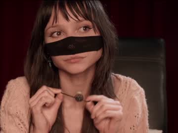 girl
        chaturbatable cam image #1332698