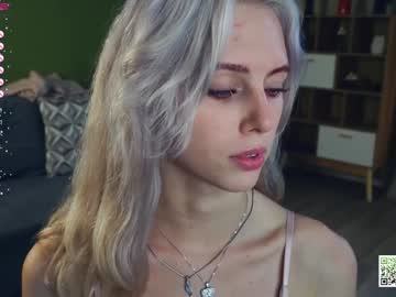 girl
        audreycarvin cam image #4775746