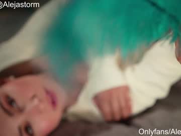 girl
        alejastorm cam image #551982