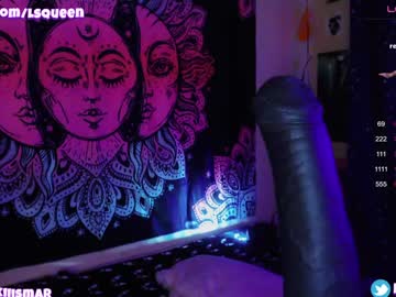 girl
        lsqueen cam image #4657357