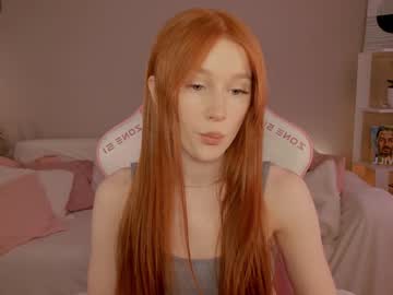 girl
        leahsthetics cam image #3986267